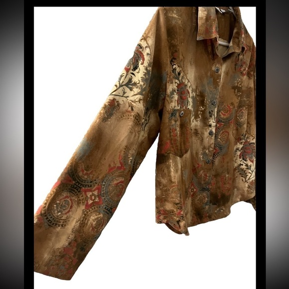 Chico’s 2  Button Front Fall Colored Top Medium - Picture 4 of 11